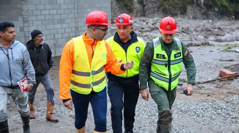 Equipos de trabajo despliegan atención inmediata tras emergencia por lluvias en Mérida