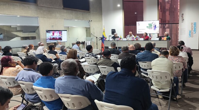Seminario por 100 años de Frantz Fanon llama a descolonización de pueblos de América
