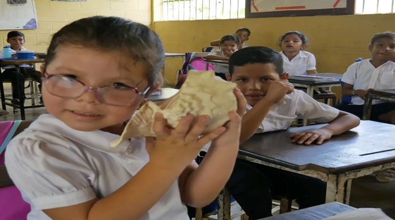 Fiesta de la Ciencia cautivó a más de 200 niños y niñas en Sucre