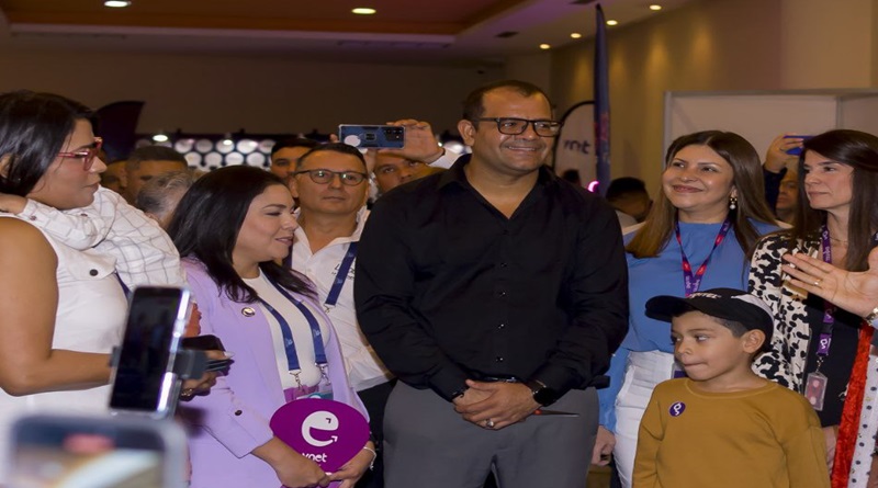 Valencia muestra conectividad y telecomunicaciones en Expoferia ISP 2025