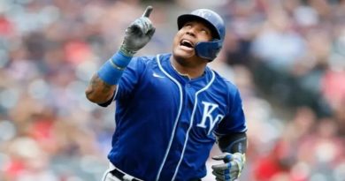 Salvador Pérez despacha su sexto jonrón de la temporada  