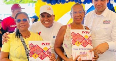 Entregan títulos de tierras a familias de los Valles del Tuy en Miranda