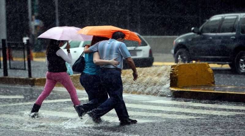 Chubascos de intensidad variable se prevé este jueves en 11 estados del país