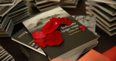 Tarek William Saab presentó su Antología Poética “Soñando el Largo Viaje” en la Filven
