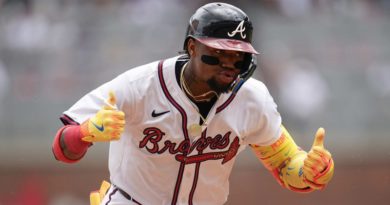 Ronald Acuña Jr. conecta jonrón de 456 pies contra los Yankees