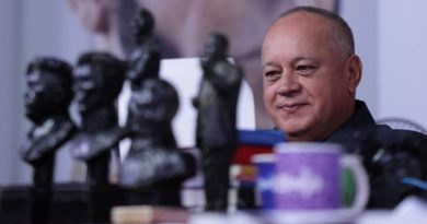 darwin-mendoza-cachete-jefe-comanditos-contratados-machado