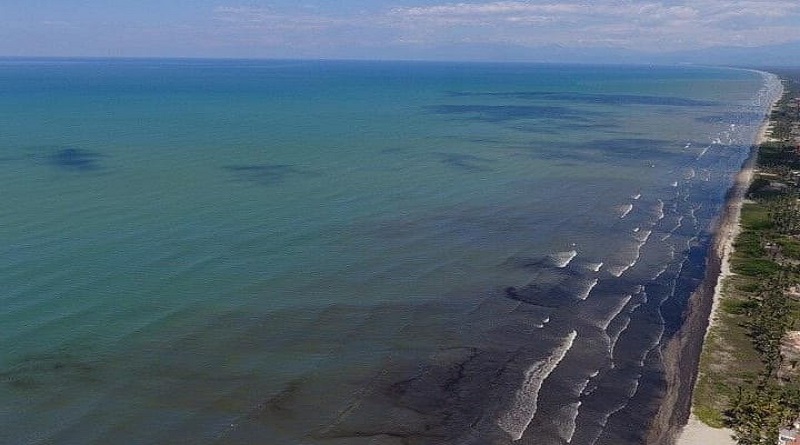 Desarrollan propuesta de proyecto para descontaminar superficie marina