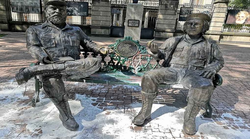Denuncian remoción Ilegal de estatuas de Che Guevara y Fidel Castro en México