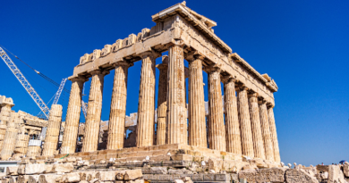 Acrópolis de Atenas cierra sus puertas ante ola de calor en Grecia