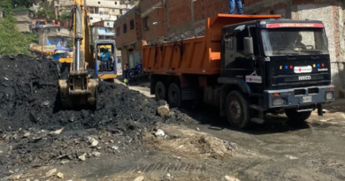 Adelantan labores preventivas en quebrada La Maracucha de Antímano