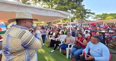 Alcalde reelecto de Arismendi y concejales reciben credenciales del CNE en Barinas
