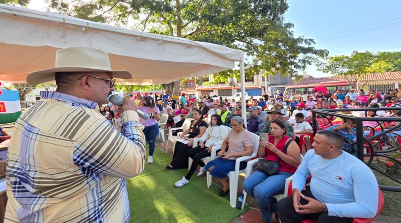 Alcalde reelecto de Arismendi y concejales reciben credenciales del CNE en Barinas