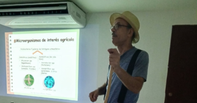 Conversatorio sobre la composición microorgánica de los suelos incentiva la producción