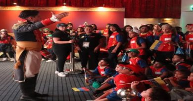 Caraqueños disfrutan de experiencia sensorial e histórica en la Expo Simón