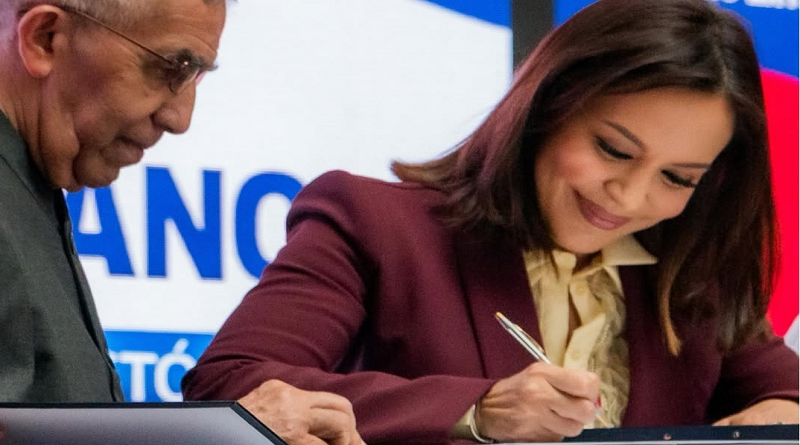 Firman convenio interinstitucional para establecer talleres en materia de exportación