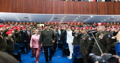 Comandante en Jefe FANB otorga ascensos a GHP y DGCIM