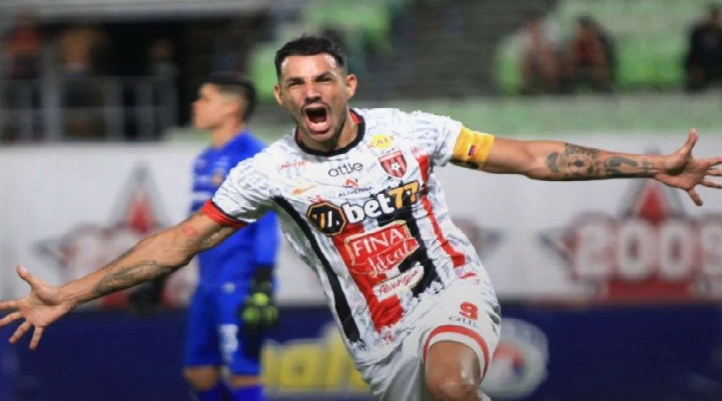richard-blanco-nuevo-jugador-metropolitanos