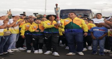 Fuego patrio llegó a Falcón para Juegos Nacionales Estudiantiles 2025