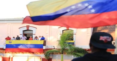 Tomen Nota, dijo Maduro a periodistas internacionales
