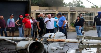 Repuesta Inmediata despliegan autoridades tras lluvias y vientos huracanados en Maracaibo