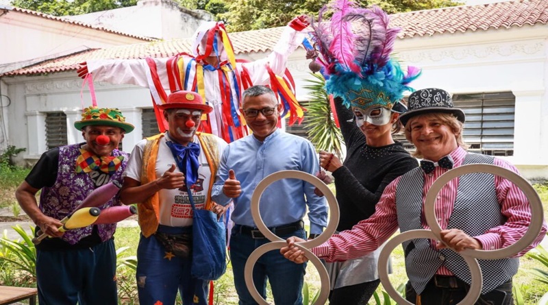 Ministro Villegas invita a votar por la juventud, la identidad y la diversidad cultural