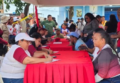 Juventud de San Félix se inscribe en la Milicia Bolivariana y envía mensaje a Trump