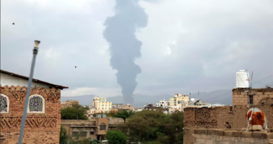 Israel ataca base militar y centrales eléctricas en Yemen