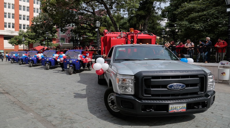 Alcaldía de Caracas fortalece servicios públicos con nueva maquinaria