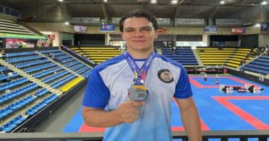 Hakim Ariza se alza con medalla de plata en Copa Simón Bolívar 2025 de karate