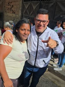 Nahum Fernández: Quien se mete con Maduro se mete con el barrio