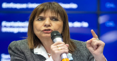 Argentina: piden que Bullrich rinda cuenta sobre memorandos con EE. UU.