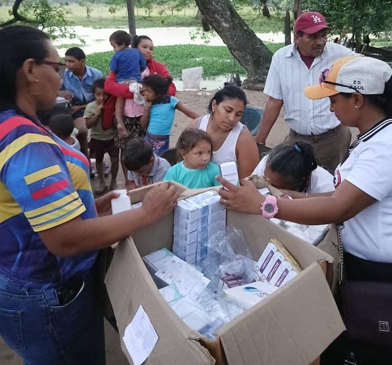 Jornada atiende a familias barinesas afectadas por inundaciones en parroquia San Antonio
