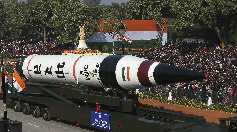 India prueba con éxito el misil balístico de alcance intermedio "Agni 5"