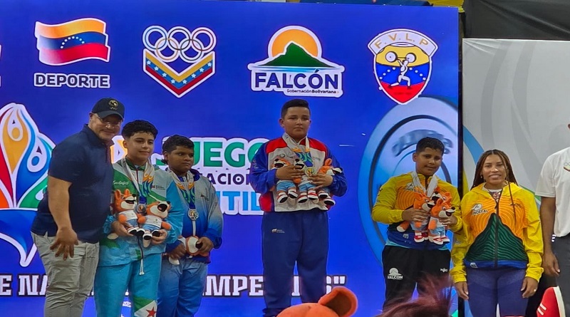Yaracuy dominó en el levantamiento de pesas en Juegos Estudiantiles