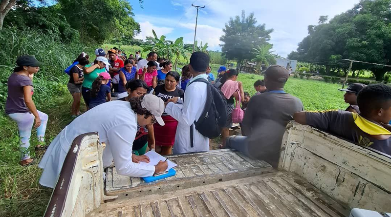 Familias afectadas por inundaciones en Apure reciben atención médica