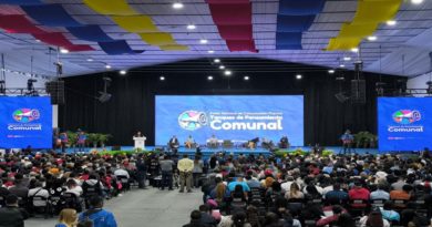 Taller "Tanques de Pensamiento Comunal" fortalece defensa comunicacional de Venezuela