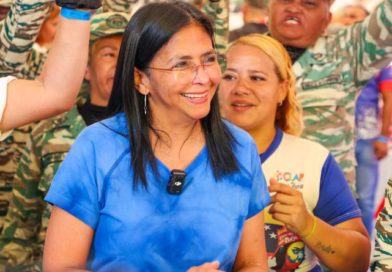Vicepresidenta Rodríguez: Los hijos de Bolívar ahora defenderán la Patria