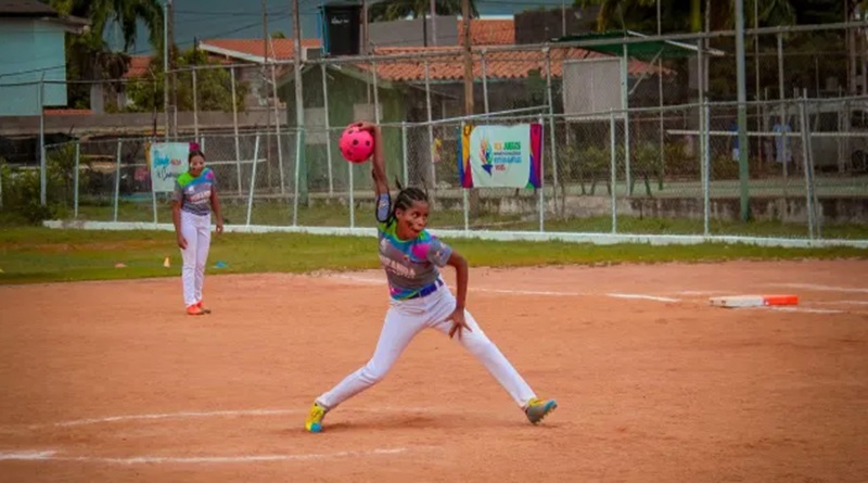 Juegos Estudiantiles: Kickingball se inicia con mucha intensidad