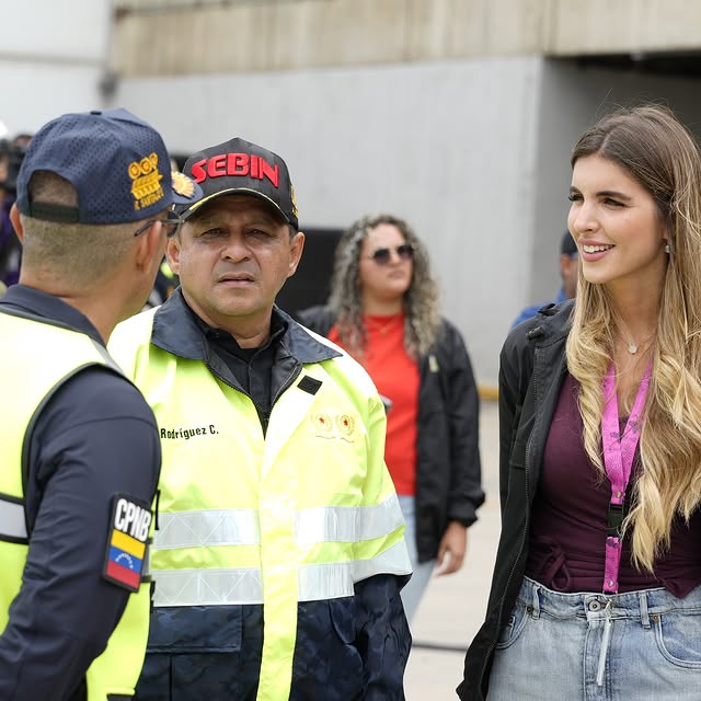 Regresan a casa seis niñas y niños rescatados por presidente Maduro tras secuestro en EE.UU.