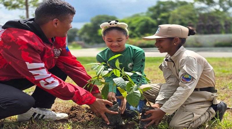 jornada-reforestacion-sembro-arboles-campo-carabobo