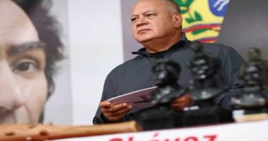 MAZAZO: Restar importancia a buques de EE.UU. es lavarle la cara a agresión imperial