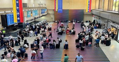 Suscriben acuerdo para optimizar comunicaciones del Aeropuerto Simón Bolívar