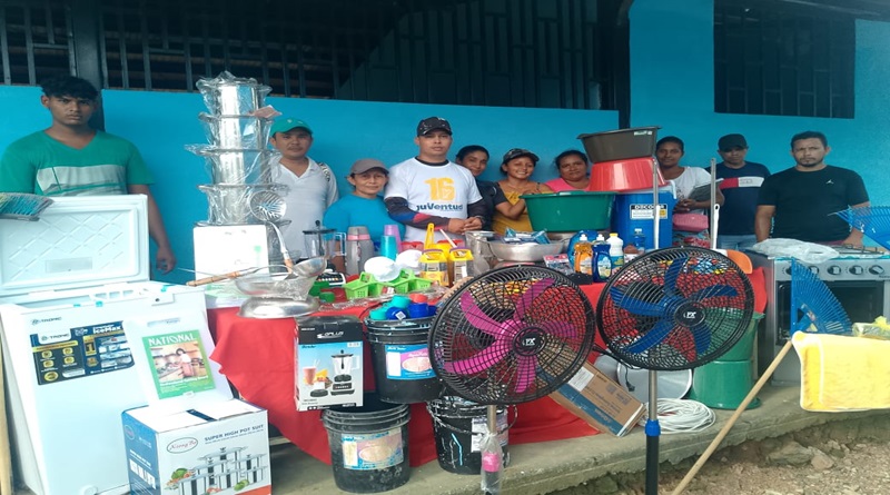 Juventud de Barinas dignifica escuela en Arismendi