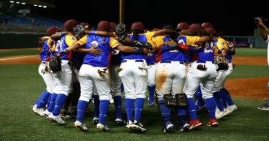 Béisbol femenino busca en La Guaira cupo al Mundial