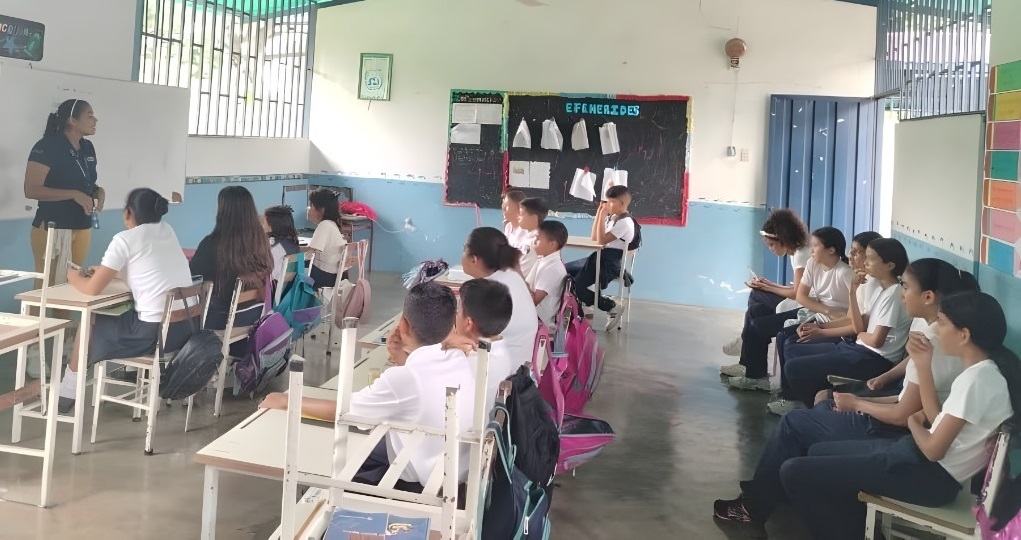 Talleres de Inteligencia Artificial (IA) desarrolla Infocentro en Barinas con la meta de empoderar a la juventud con herramientas del futuro