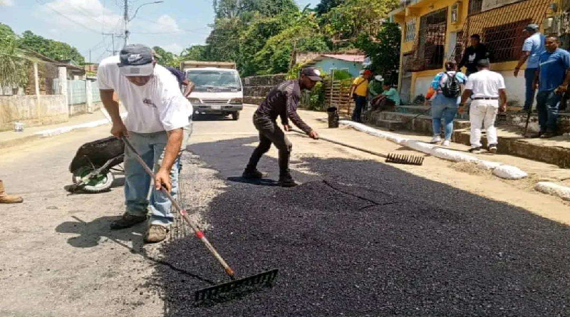 Rehabilitan principales vías de Yare en Miranda con plan de asfaltado