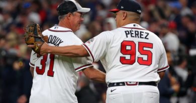 Venezolano Eduardo Pérez podría ser mánager de Atlanta