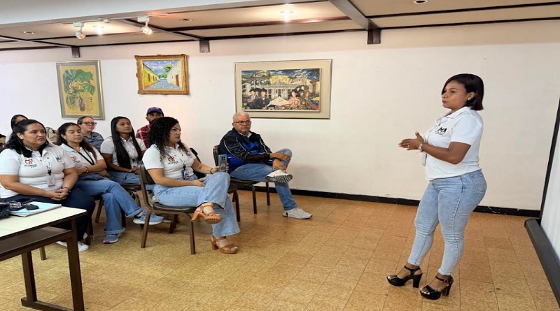 Realizan encuentro con Profesionales de Condominios de Valencia