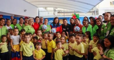 Entregan a la comunidad de La Candelaria el CEI Maripérez totalmente rehabilitado