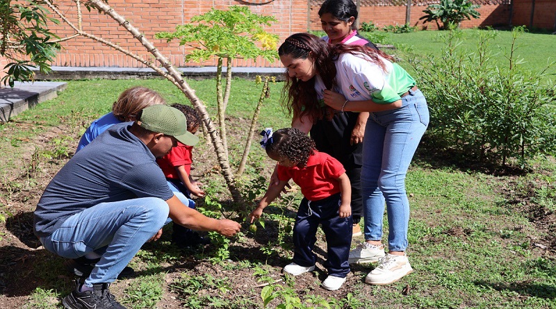 Inicia Plan de Siembra Escolar 2025-2026 en Valencia
